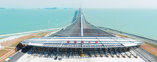 不懼臺風(fēng)“山竹”,港珠澳大橋的每一塊幕墻鋁單板都經(jīng)得起考驗(yàn)